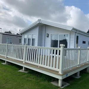 Apartment 8 Birth On Cayton Bay, Scarborough
